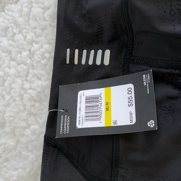 28. Under Armour Compression Mid Rise Legging Black - Picture 6 of 17